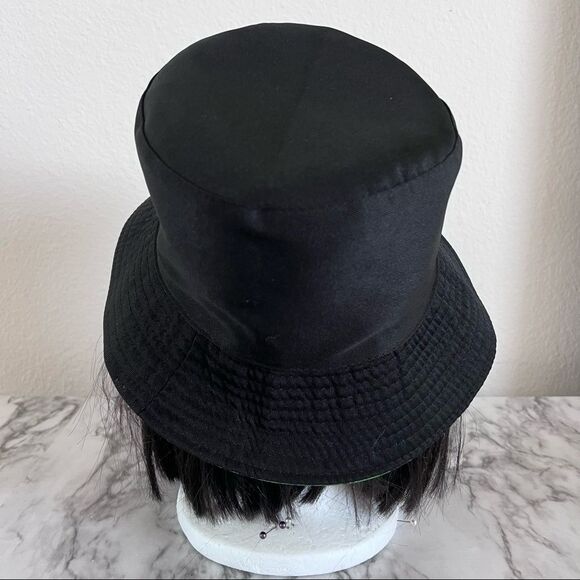 Unisex Double-Sided Bucket Hat NWOT - Picture 3 of 3